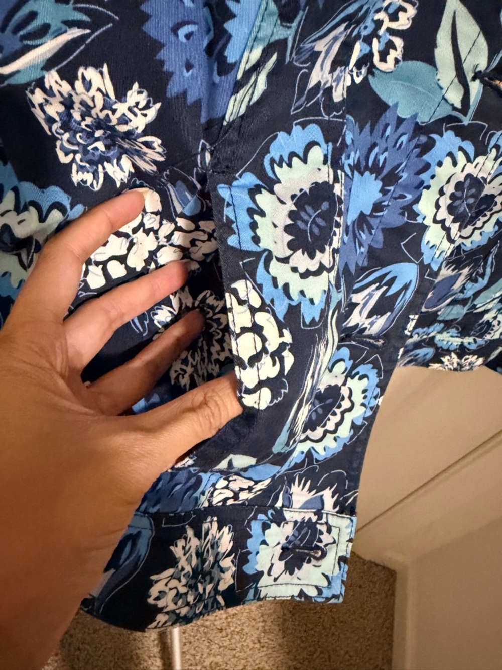 Liz Claiborne | Cotton Blue Floral Jacket - Picture 4 of 7